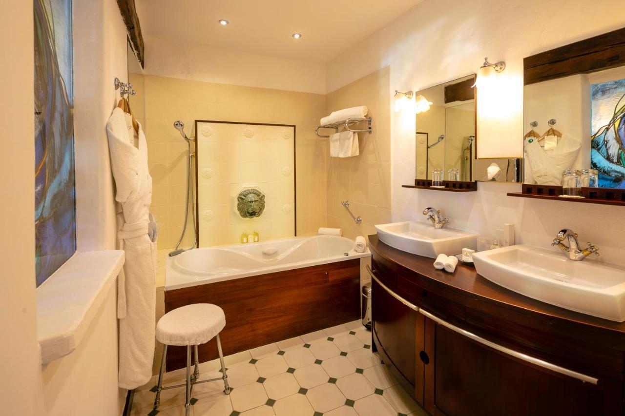 פורטיסיו Hotel Le Maquis מראה חיצוני תמונה